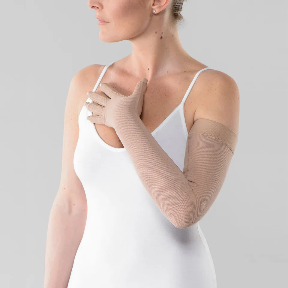 Varisan Flat Armstrumpf mit Handschuh bei Lymphödem