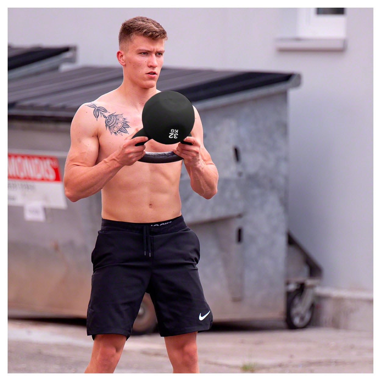 Sport-Tec Kettlebell 32 kg schwarz Gusseisen Vinyl Kugelhantel