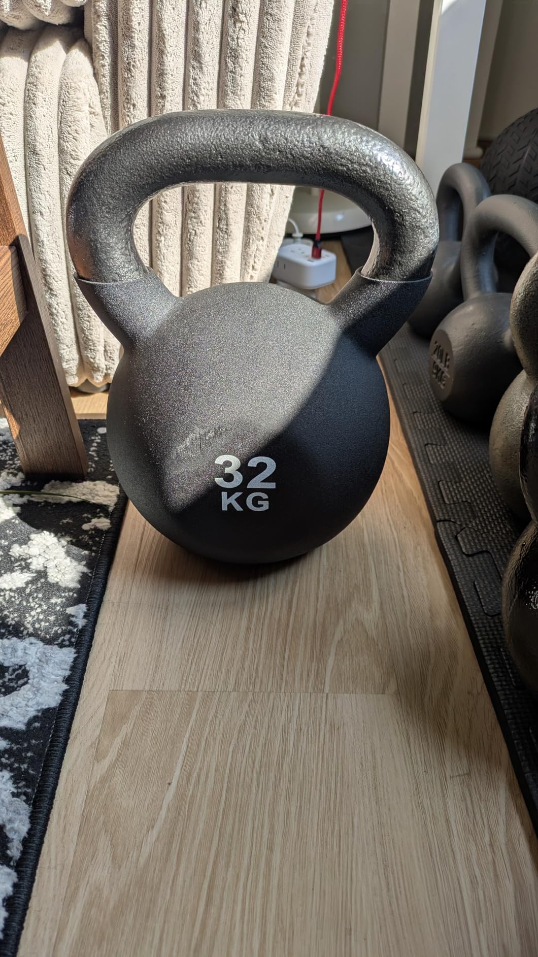 Sport-Tec Kettlebell 32 kg schwarz Gusseisen Vinyl Kugelhantel