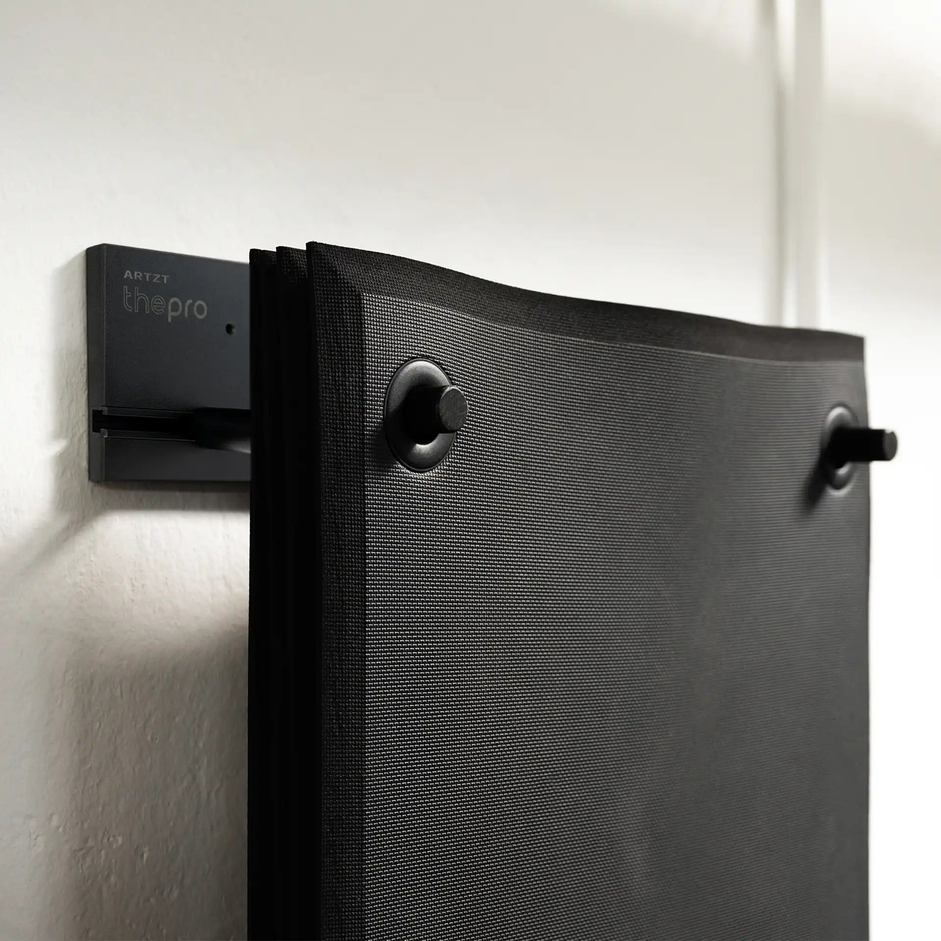 ARTZT thepro Wandhalterung Gymnastikmatten Buche 62,2 cm
