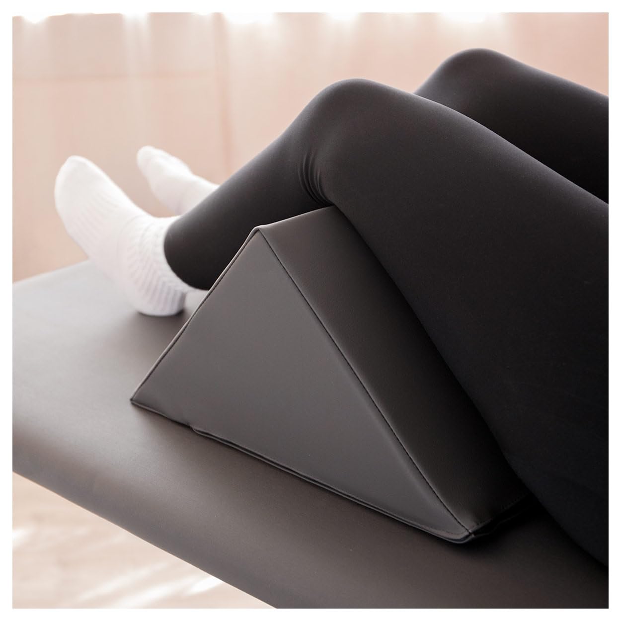 Sport-Tec Therapiegeräte Beinlagerungsdreieck 45x45 cm Lagerungskissen